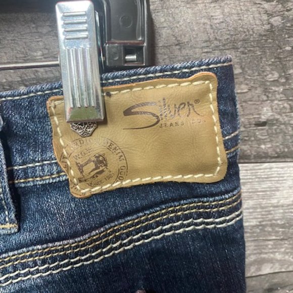 Womens 34/33 SILVER Jeans Aiko Mid Slim EUC - Picture 5 of 6